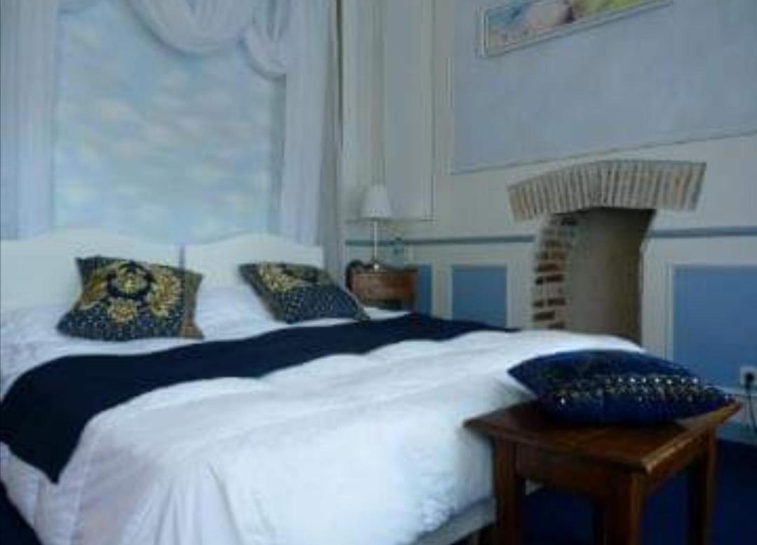 Hotel La Cognette A 25 Kilometres De Chateauroux Et 30 Kilometres De Bourges อิสซูเดิง ภายนอก รูปภาพ